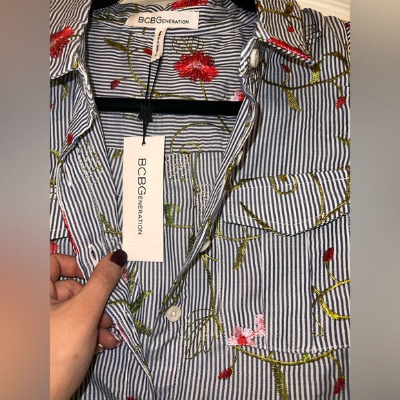 BCBG | Blue & White Striped Dress with floral embroidery SMALL NWT - Picture 5 of 5